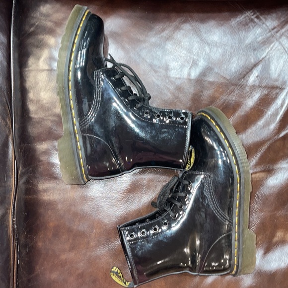 Dr.Martens patent leather lace up combat boots 38 - Picture 6 of 12